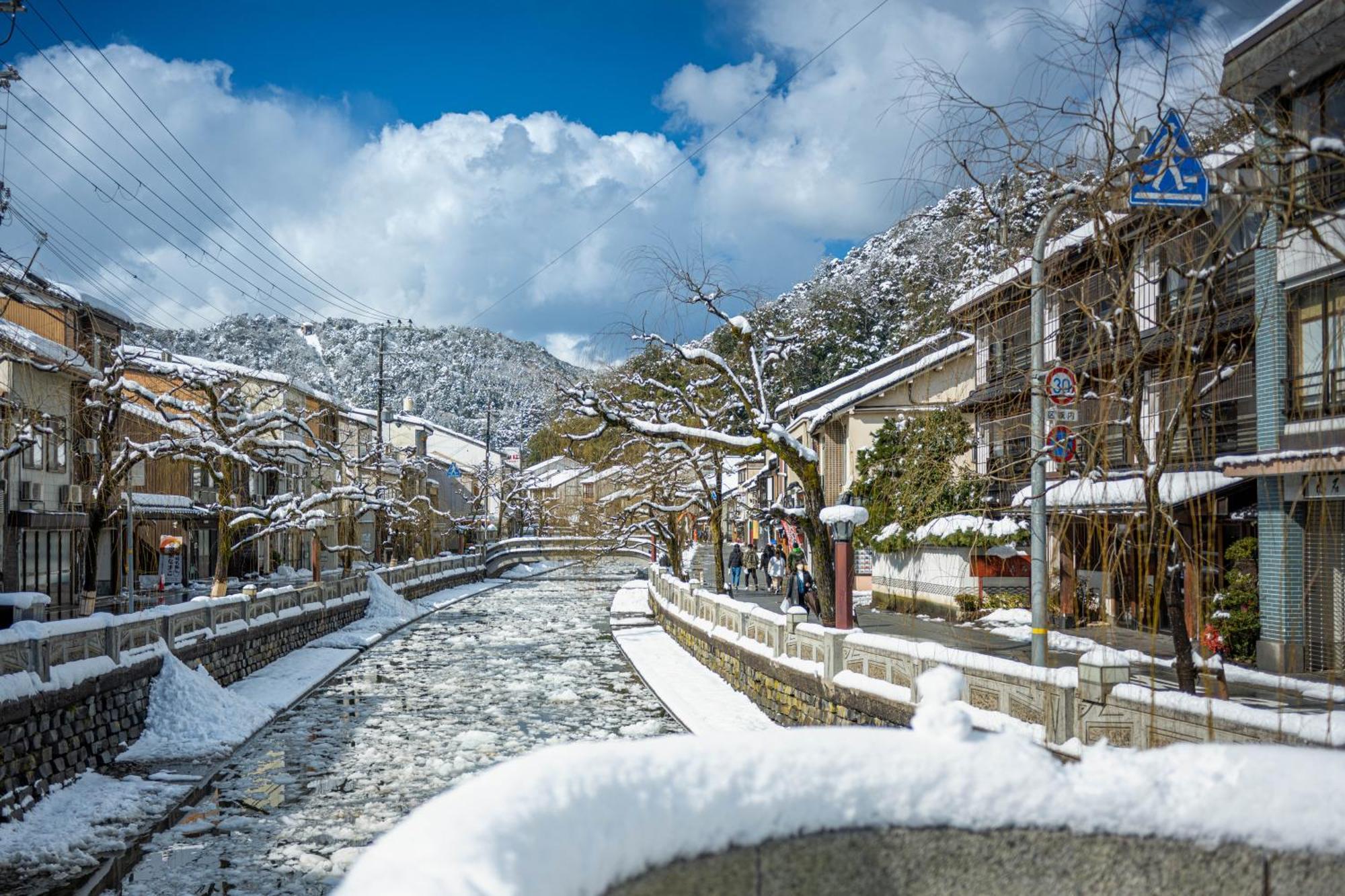 Mikuniya Hotel Toyooka  Exterior foto